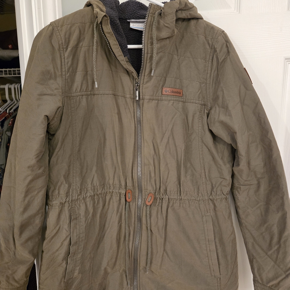 Columbia Olive Green Coat Size Medium